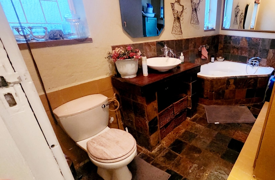 3 Bedroom Property for Sale in Wilgenhof Free State